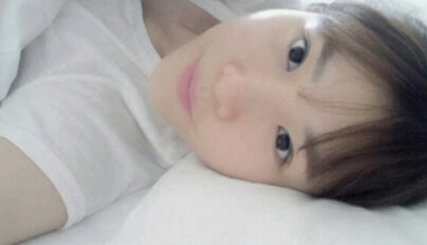 이해리, 침대 위 민낯 공개 '뽀송뽀송 아기 피부 돋보여'