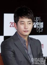 박시후 5시 보도자료 발송…경찰 출석, 1억 합의설, 조공논란 입장 담길 듯