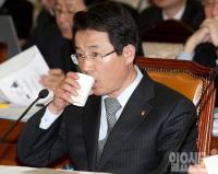 권혁세 금감원장 사의 표명, 금융기관 수장 연쇄 이동 시작되나