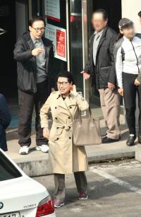 자전거 매장 찾은 이명박 전 대통령 부부 '4대강 일주 떠날 준비'