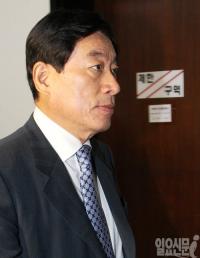 '대선 불법 개입' 국정원 남자 직원 추가 포착…조직적 정황 '물씬'