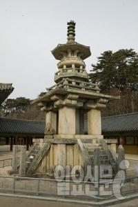 국보 21호 석가탑 47년 만에 해체, 사리공 노출