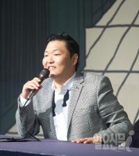 '젠틀맨' 싸이, 美 최고 명문 하버대드서 강연