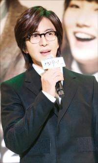 1인 연예기획사의 명과 암