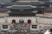 서민은 근정전 삼겹살 파티, 고위층은 경회루 고궁 파티…경복궁! 지못미