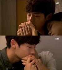 이종석 손키스, 이보영 손 꼭잡고 애틋한 입맞춤 "이 남자 어쩌나"