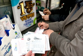 차기 로또사업 수주전 LG CNS 참여 놓고 자격 논란