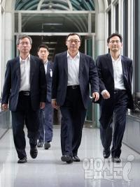 진중권 "채동욱 사퇴, 박근혜 정권의 3류 저질정치 결실"