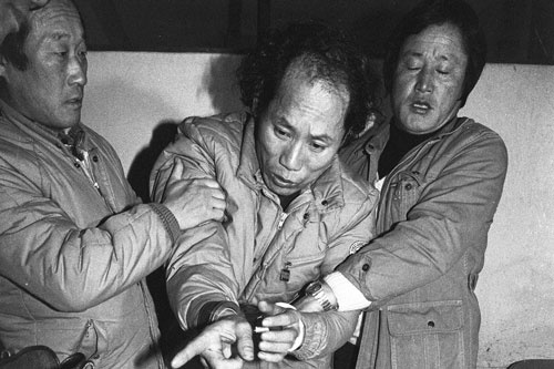 충격비화 - 1983년 청산가리 사진작가 이동식 사건