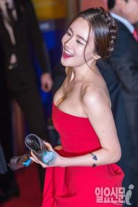 (부산국제영화제 레드카펫 스타들) 황우슬혜