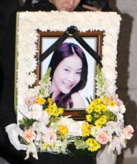 장자연 전 소속사 대표 집행유예 확정, "폭행, 정당행위 아니다"