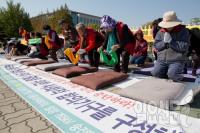밀양 주민, 송전탑 건설 비관 추정 음독 자살 사건 발생