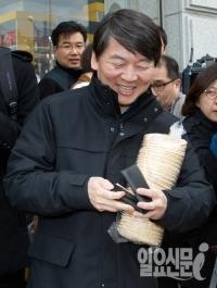 안철수 신당, 지지율 32% 2위…새누리당과 불과 3% 차