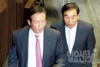 친박 vs 비박 힘겨루기 시작됐다