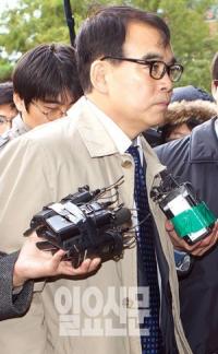 '뇌물검사' 사건 공소장 변경으로 새 국면 맞은 내막