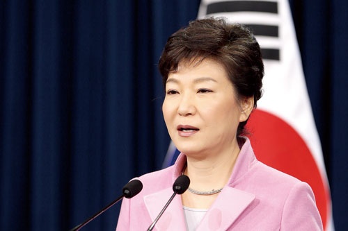 박근혜 승부수 건 ‘첫 기자회견’ 막후