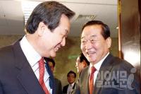 새누리 당협위원장 논란 확산, 친박-비박 전면전 가나.