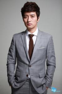 연매출 200억대 기업가 아들 인교진, 서우 이어 소이현과 열애