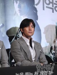 정우성 열애설, 30대 그녀의 정체는…? ‘정우성’표 이상형