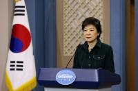 '대국민 담화' 박근혜 대통령, 세월호 희생자들 거론하며 '울먹' 