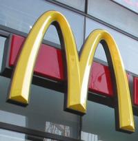 맥도날드, 전국 매장 1500명 채용 계획… 근무 혜택 상당해