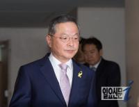 안대희 11억 논란 결국 사퇴로…조국 "김기춘 물러나야 할 이유 추가" 왜?