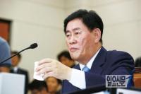 최경환, 공무원연금 개혁안 논란에 '개혁 필요성' 강조 "올해 적자 4조원 수준"   