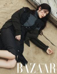 텅 빈 해수욕장 찾은 정은채, 완벽한 가을 여인으로 변신 눈길