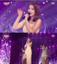 인기가요 홍진영, 누드톤 착시 의상에 달라진 얼굴까지 '깜짝'