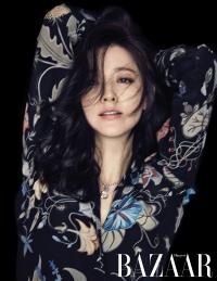 우아함에 따스함을 더한 이영애 화보 눈길, ‘화보로 나눔을 말하다’