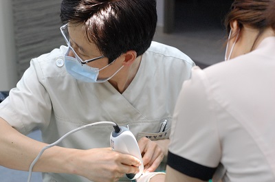 서면 니어치과, 투명치아교정으로 위험한 양약수술 대체