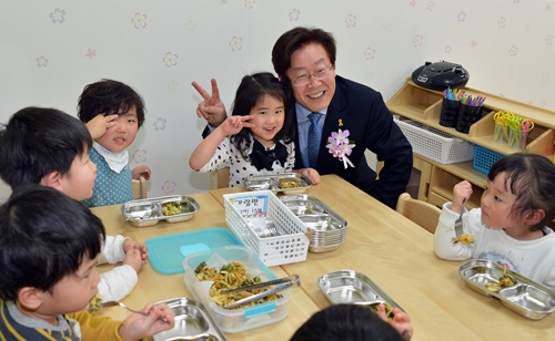이재명 성남시장 “시민 세금 활용해 복지 늘릴 것”