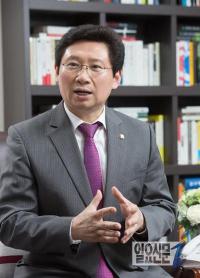 [인터뷰] ‘박근혜 키즈’ 이상일 의원 “박 대통령 국민들과 ‘국밥 소통’ 어떠세요”