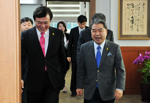 이재정 경기교육감-김병우 충북교육감, 혁신교육 논의