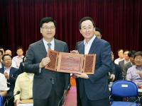 정만영 전북도 국제관계대사, 전북 명예도민 됐다