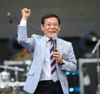 [포토] 세계청년축제·청년난장페스티벌 개회사 하는 윤장현 광주시장