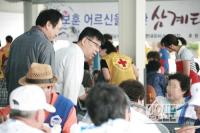 [포토] 현대유비스병원, '보훈 어르신을 위한 삼계탕' 행사 개최