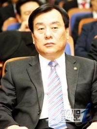 ‘불법 정치자금 수수 혐의’ 박기춘 의원 결국 구속 