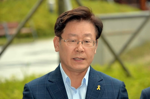 이재명 성남시장 “공약 어긴 박근혜 정부, 복지 방해 말아야 ”