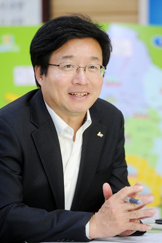 염태영 수원시장 “수원시 공공도서관 확충, 인문학 중심도시 핵심”