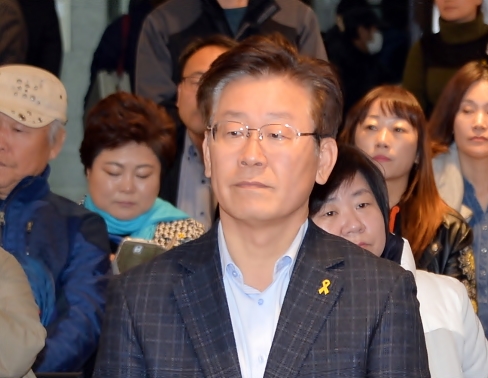 이재명 성남시장 “국민만이 진실은폐 막을 수 있어...끝까지 잊지 말아야”