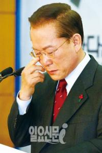 이회창 전 총재 “유승민 아끼고 사랑하는 후배…‘배신의 정치’ 질타 가슴아파”