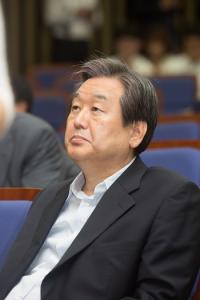 리얼미터 11월 2주차 여론조사 결과 발표, 새누리당 김무성 대표 지지율 1위 수성