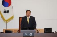 서울시의회 제267회 임시회 의사진행을 하고 있는 김인호 부의장   