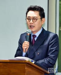 북콘서트로 복귀 선언한 윤창중 전 대변인