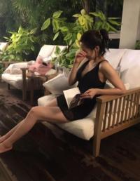 티아라 은정, 각선미 드러난 수영복 자태 공개 "내 첫수영복 사진…쑥쓰러워"