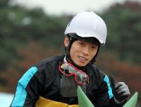 황금개띠해가 반가운 한국마사회 부산경남의 82년생·94년생들