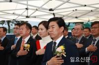 부산축구협회 정정복 회장, 모교 한국해양대에 10억원 건물지어 기부