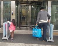 세종시청에 우산 빗물제거기 설치