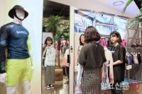 “휴양지 패션 필수 아이템 준비하러 오세요”